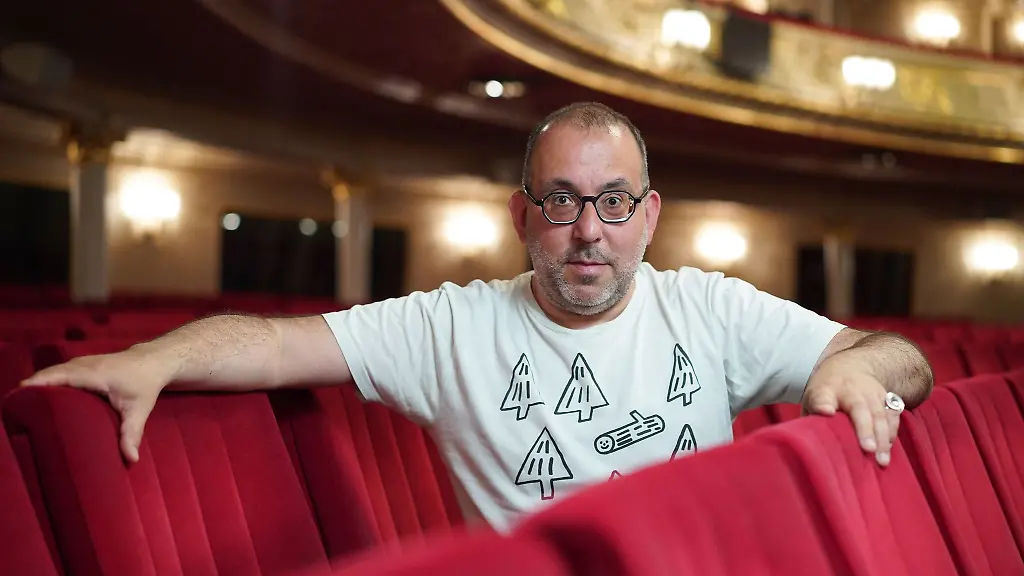 Der-Intendant-und-Regisseur-Barrie-Koskys