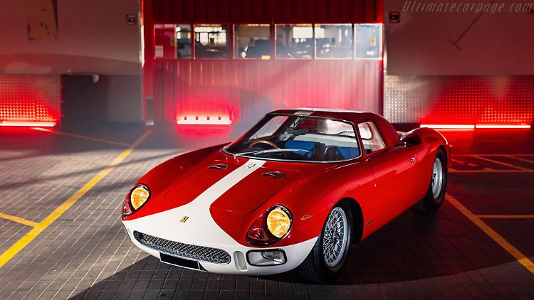 Ein Ferrari 250LM aus dem Jahr 1962 landete in Paris bei Artcurial mit einer Summe von 17,2 Millionen Dollar auf Rang 5 der am teuersten verkauften Autos des Jahres 2023.