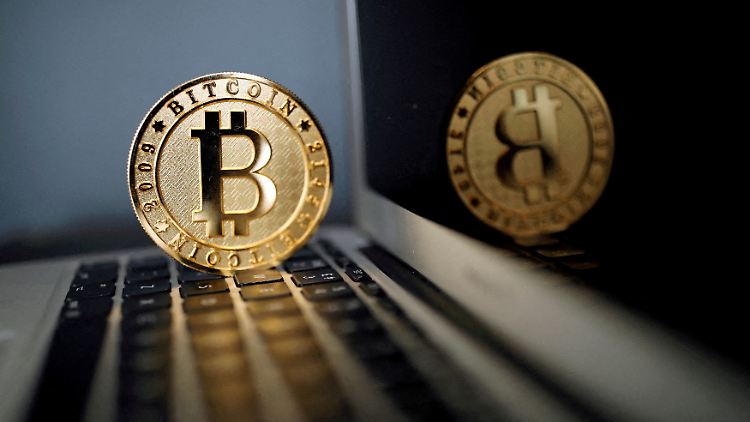 Der Kurs des Bitcoins schwankte aufgrund einer Falschmeldung auf X. 