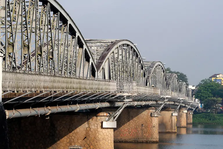 Trang-Tien-bridge-built-by-Gustave-Eiffel