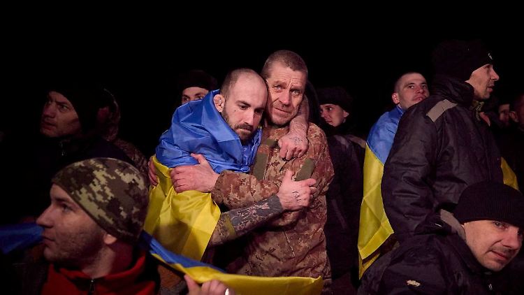 Mit dem letzten Kriegsgefangenenaustausch konnten insgesamt 230 ukrainische Männer und Frauen in ihre Heimat zurückkehren.