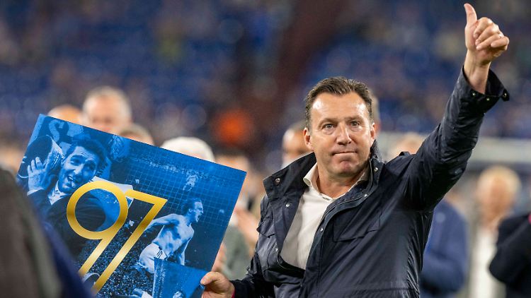 Wilmots beim 25. Jubiläum des UEFA-Cup-Triumphes 1997 im Mai 2022.