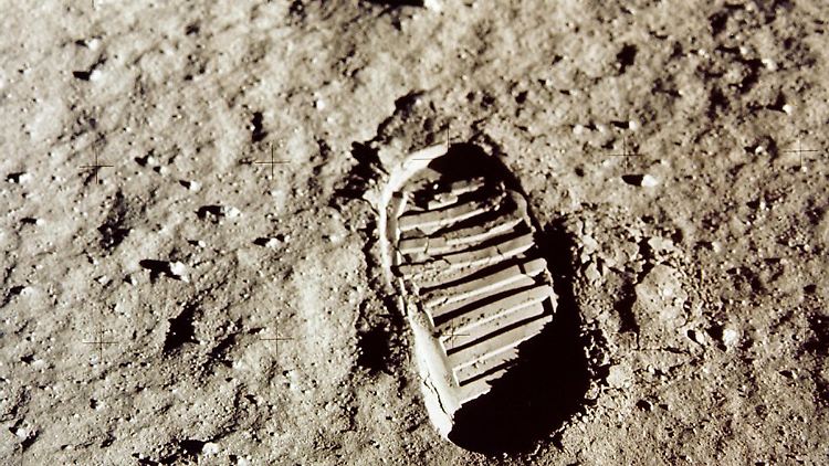 Vielleicht das bekannteste Bild von Mondstaub: Apollo-11-Mitglied Edwin Aldrin fotografierte 1969 bei der ersten bemannten Mondlandung seinen Fußabdruck.
