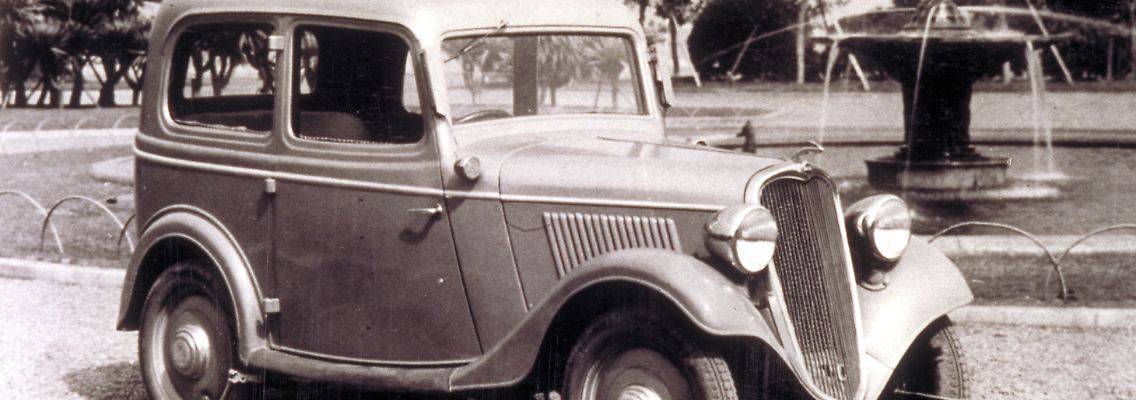 01_Datsun_14_ab_1935_erster_gebauter_Pkw_des_1933_gegruendeten_Nissan_Konzerns_Quelle_Nissan.jpg