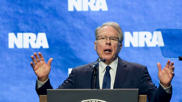 LaPierre leitete die NRA seit 1991.
