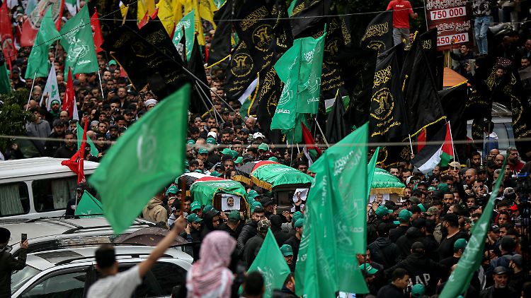 Die Trauerfeier für al-Aruri und weitere Hamas-Mitglieder war von Racheschwüren begleitet. 