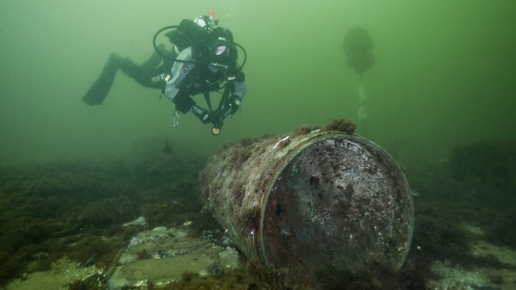 Jahrelang haben Wissenschaftlerinnen und Wissenschaftler zu den Risiken geforscht, die von versenkten Kampfstoffen in der Ostsee ausgehen.