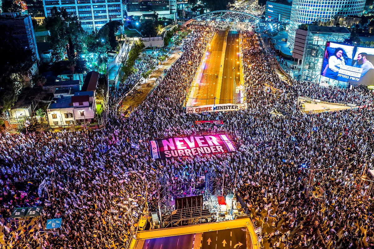 2023-03-18T194709Z-600355484-RC2IWZ92W6O6-RTRMADP-3-ISRAEL-POLITICS-JUDICIARY-PROTESTS