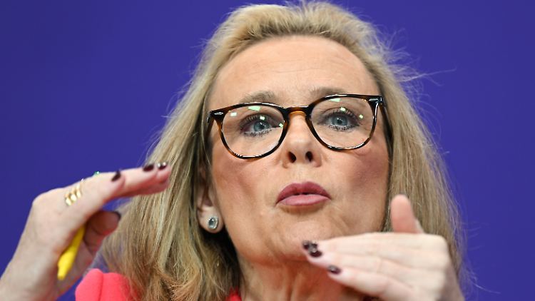 Belén Garijo leitet den Chemie- und Pharmakonzern Merck - und ist damit eine Ausnahme in den DAX-Vorständen.