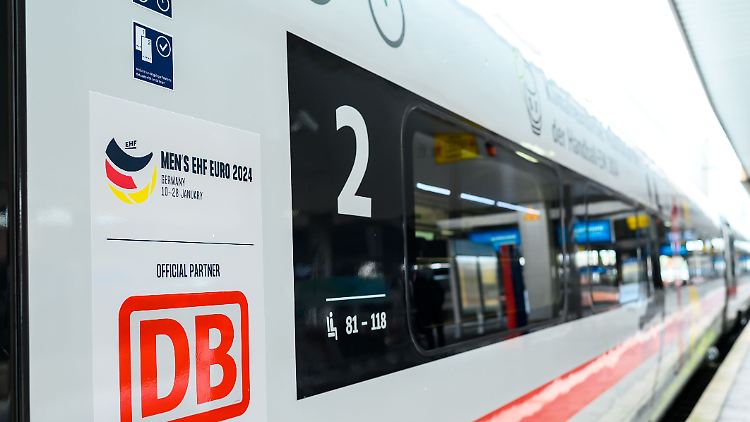 Die Deutsche Bahn soll Teams, Fans und Offizielle durchs Land fahren.