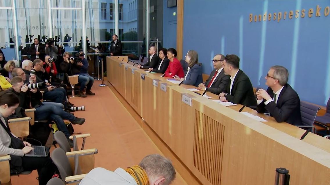WagenknechtPartei.JPG