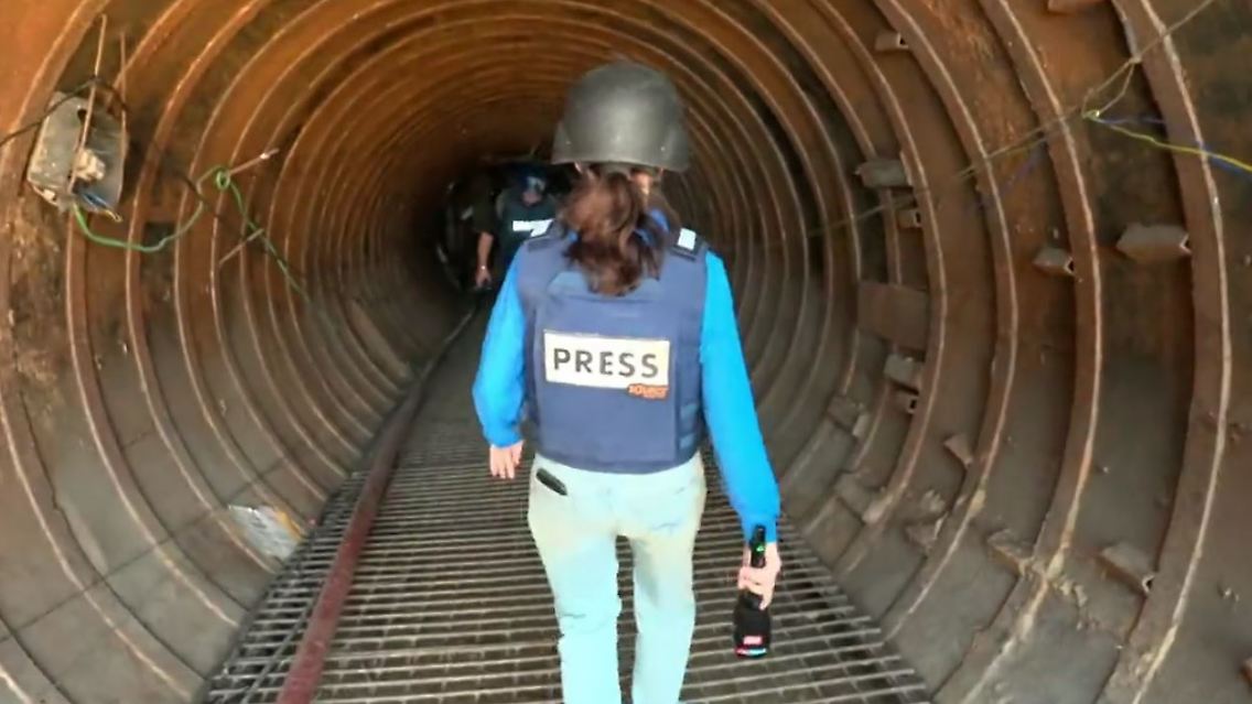 RaschelTunnel.JPG