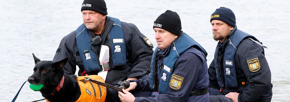 Leichenspürhunde suchten im Dezember 2022 nach der vermissten Schwangeren im Nürnberger Hafen.