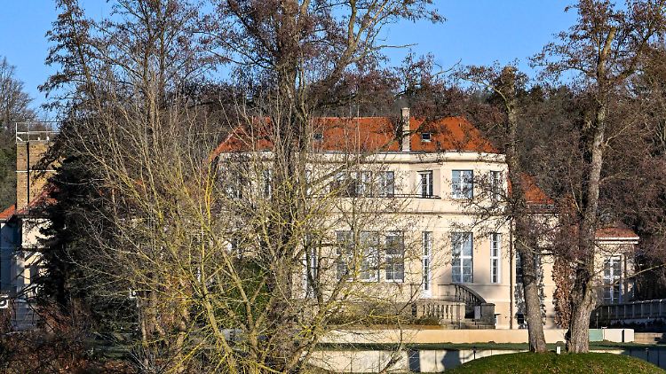 In dieser Villa diskutierten Rechtsextreme und AfD-Politiker über "Remigration".