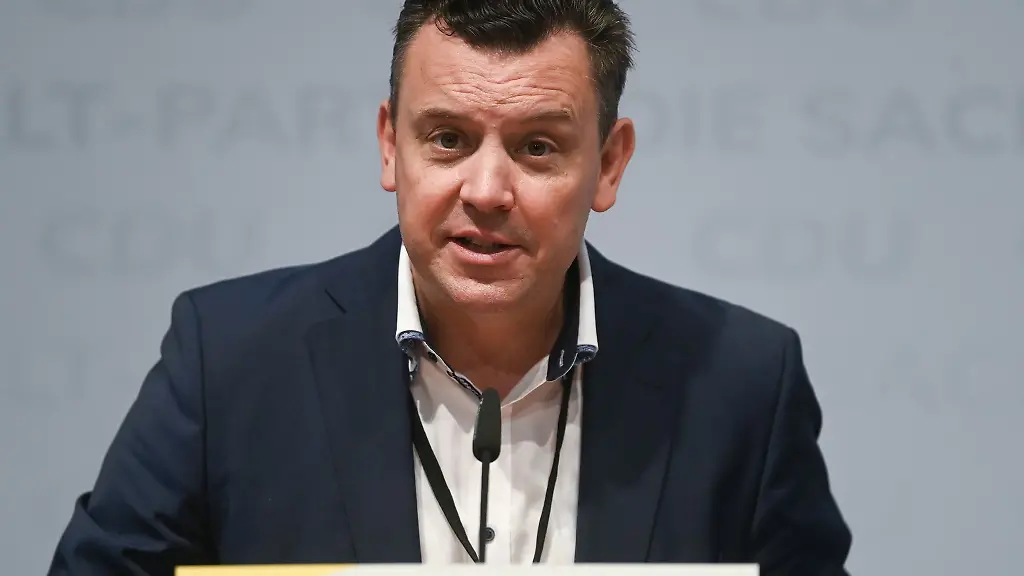 Andre-Schroeder-Landrat-von-Mansfeld-Suedharz