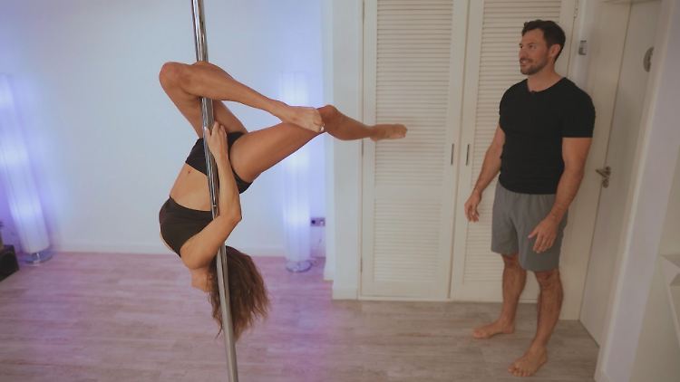 Das geht doch schon mal gut los: "Bachelor" Sebastian beim Blind Date mit Laura D.