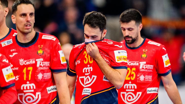 Spaniens Handballer wollten sich nach der Klatsche gegen Kroatien am liebsten verstecken.