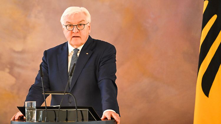 In Deutschland fehle es "insgesamt an einer ausreichenden Würdigung derer, die für die Erzeugung der Nahrungsmittel verantwortlich sind", sagt Steinmeier.