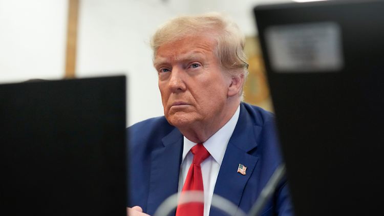 Laut Trump hätten die Journalisten ein "heimtückisches Komplott" geschmiedet.