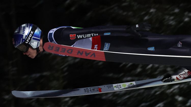 Andreas Wellinger stellte im zweiten Durchgang einen Schanzenrekord auf.