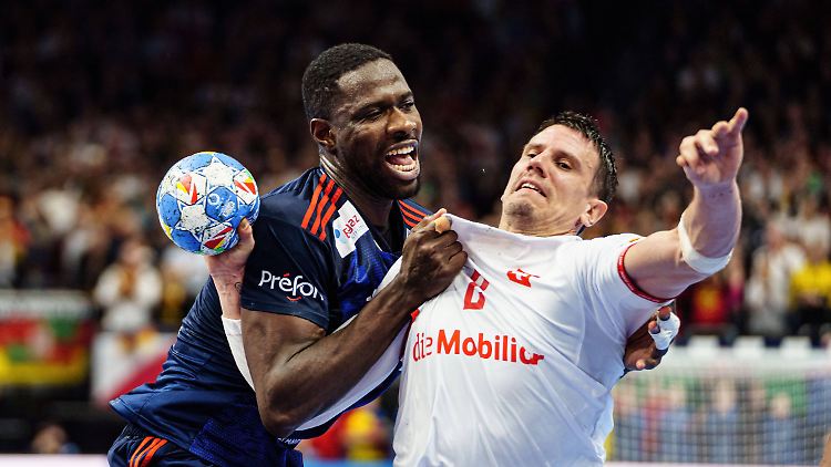 Die Handballer aus Frankreich und der Schweiz kämpften auf Augenhöhe.