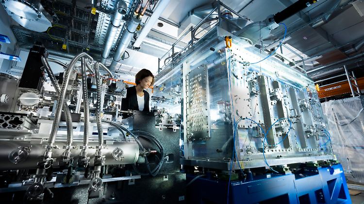 HED-Experimentierstation am European XFEL bei Hamburg: Hier wurden die Diamantenregen-Experimente durchgeführt.