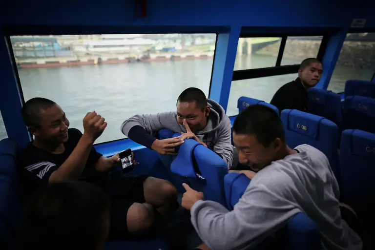 2023-12-12T230247Z-708194810-RC25A3AE11KP-RTRMADP-3-SOUTHKOREA-AGEING-BASEBALL