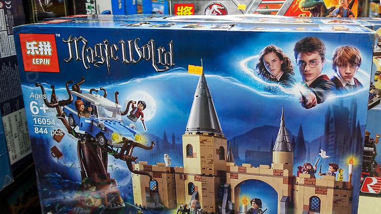 Hierbei handelt es sich um eine eins-zu-eins Kopie eines Legosets.