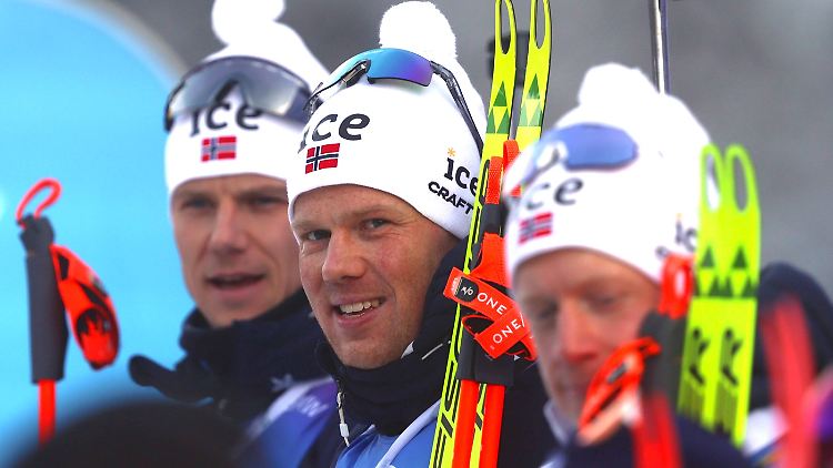 Beim jüngsten Weltcup in Ruhpolding gewannen Norwegens Männer alle drei Rennen, in der Verfolgung gab es angeführt von Johannes Dale-Skjevdal (Mitte) sogar einen Dreifachsieg.
