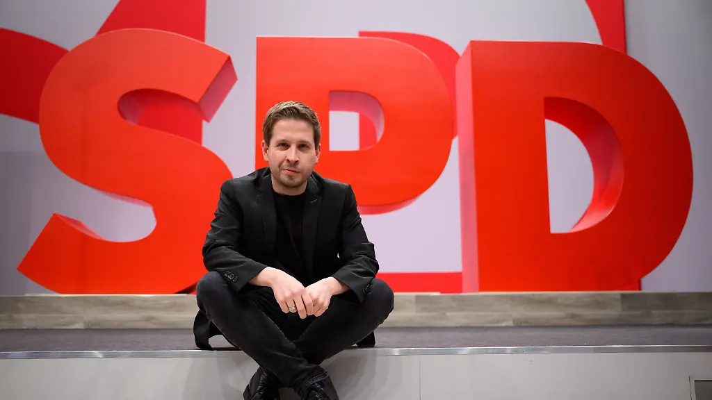 cbd6f90ffd6c0d27b0e5dac91a8f8381