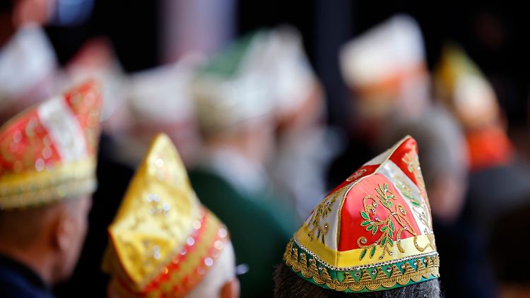 Sexuell anzügliche Äußerungen über Kinder dürften weder auf der Bühne noch grundsätzlich erlaubt sein, findet eine Rechtsanwältin.