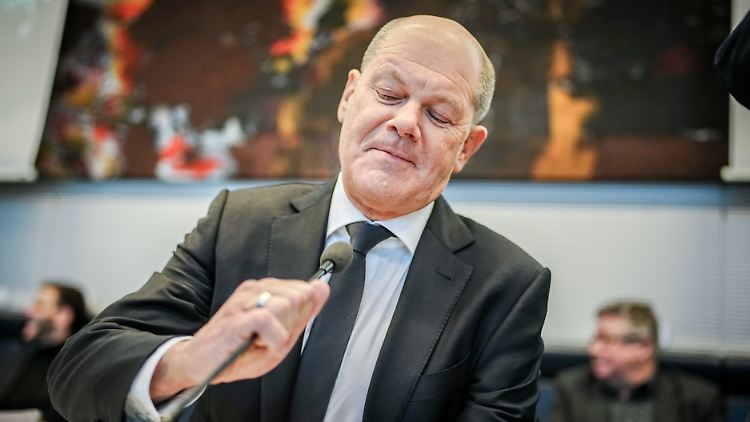 Auch andere EU-Staaten sollen ihre Hilfe für die Ukraine verstärken, fordert der Kanzler. Er hat Deutschlands Militärausgaben für Kiew auf acht Millionen verdoppelt.