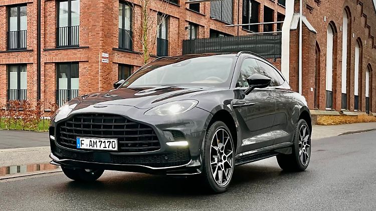 Dieses Kühlergrill-Design verrät Kennern, dass es sich eindeutig um einen Aston Martin handelt.