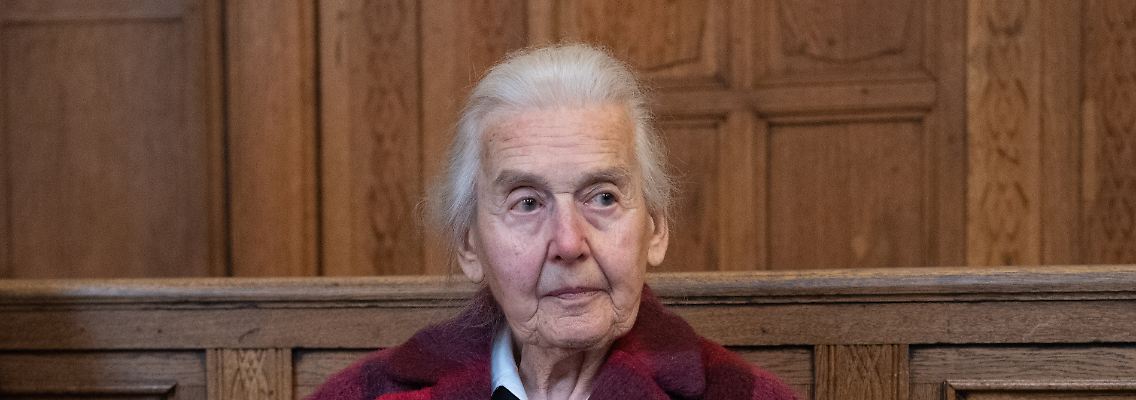 224312998.jpg
