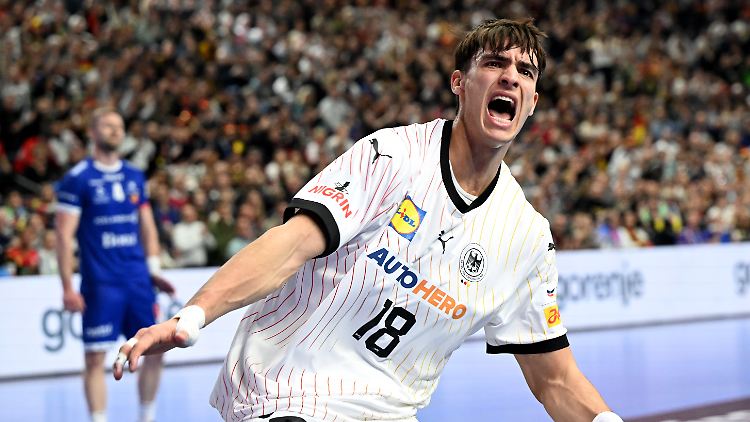 Julian Köster entschied einen Handball-Krimi mit dem letzten Wurf.