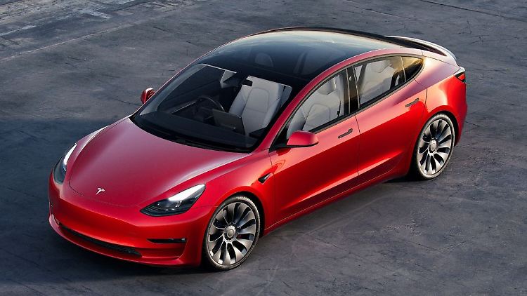 Tesla ist eine der bekanntesten Elektroautomarken. Doch wie schneiden Autos wie das Model 3 als Gebrauchtwagen ab?