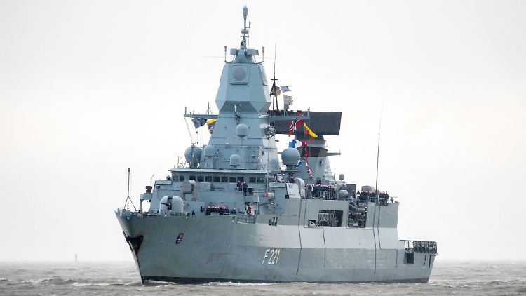 Fregatte "Hessen": Deutschland plant an der Militäroperation zur Sicherung der Handelsschifffahrt im Roten Meer teilzunehmen, sofern der Bundestag nach Abschluss der EU-Planungen ein Mandat erteilt.