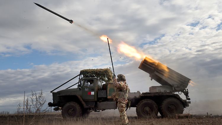 Russland feuert jede Woche dutzende Raketen und Drohnen auf die Ukraine ab.