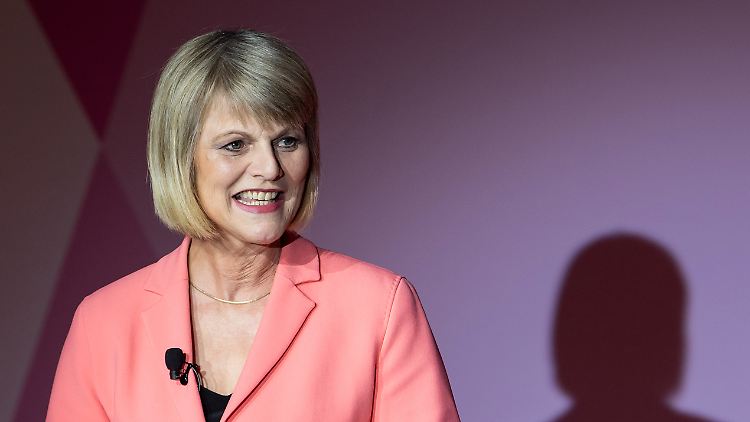 Gundula Gause bekam plötzlich Probleme beim Lesen und Sprechen der Nachrichten.