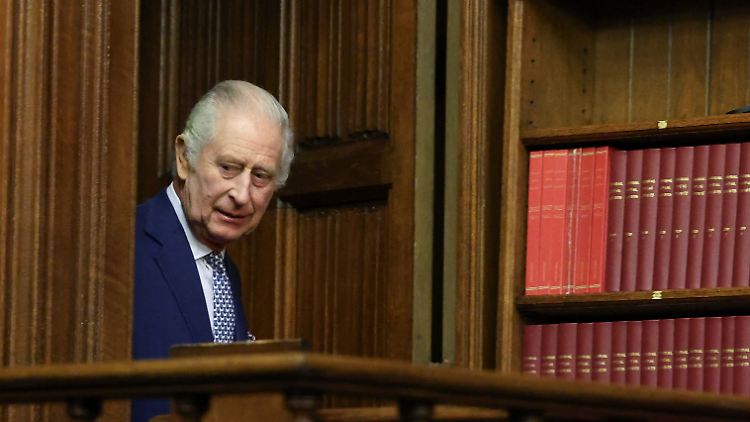 Derzeit bereitet sich König Charles auf eine Operation vor.