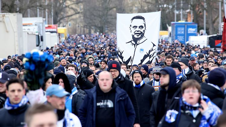 Die Anteilnahme in Berlin war groß für Kay Bernstein.