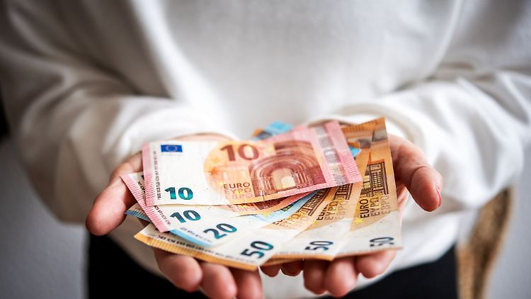 Sie wollen auch im Alter auf nichts verzichten? Dann sollten Sparer privat vorsorgen, damit sie später keine Abstriche machen müssen.
