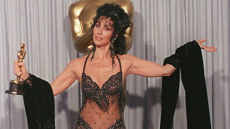1988 bekam sie einen Oscar für ihre Hauptrolle in "Moonstruck".  