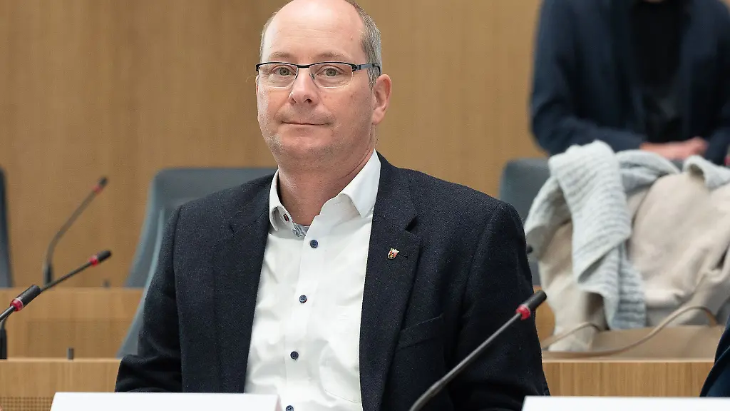 Gerd-Schreiner-Mitglied-des-Landtags-von-Rheinland-Pfalz-im-Landtag