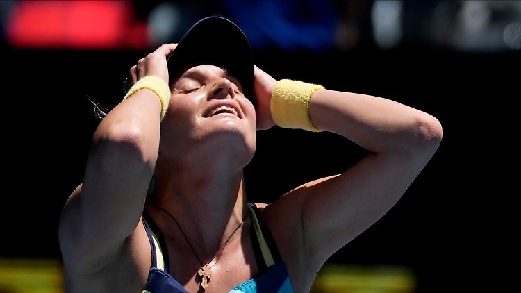 Kann ihr Siegesglück kaum fassen: Dajana Jastremska.