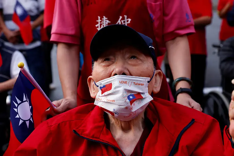 2023-12-13T230116Z-1150107239-RC2BP3A513BI-RTRMADP-3-TAIWAN-ELECTION-VETERANS