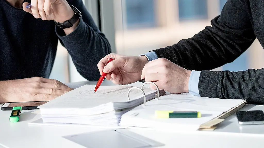 Vertragsstrafen-koennen-in-Arbeitsvertraegen-vereinbart-werden-Um-zulaessig-zu-sein-muessen-sie-allerdings-klar-formuliert-sein