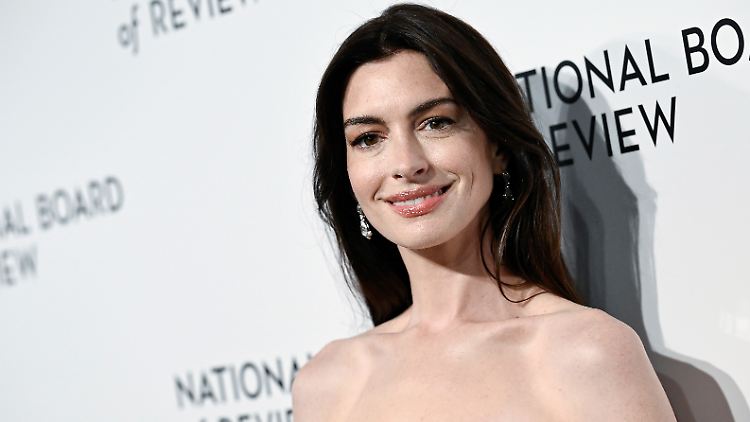 Hat mal eben spontan ein Zeichen gesetzt: Anne Hathaway.