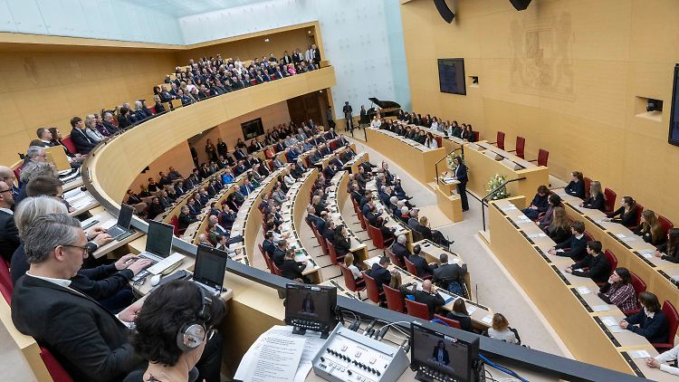 Die Grünen und die SPD votierten gegen die Liste mit den AfD-Kandiaten.