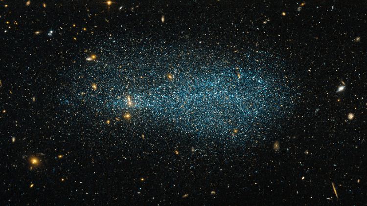 Mit dem Weltraumteleskop "Hubble" können Astronomen in ferne Galaxien blicken.